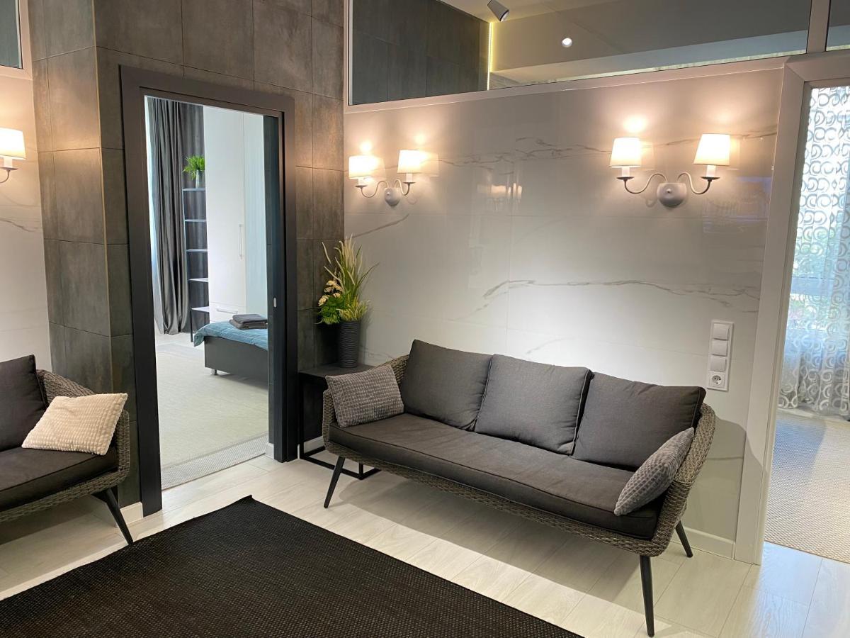 Rentnow Modern Business Apartment With 3 Bedrooms In Centre Кишинёв Экстерьер фото