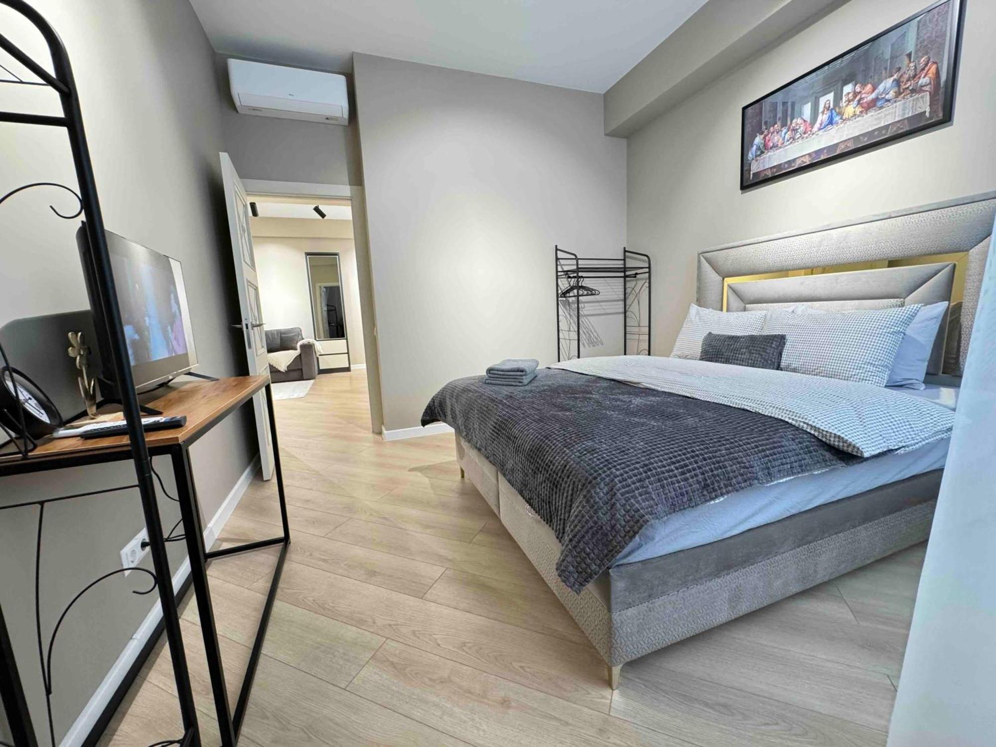 Rentnow Modern Business Apartment With 3 Bedrooms In Centre Кишинёв Экстерьер фото