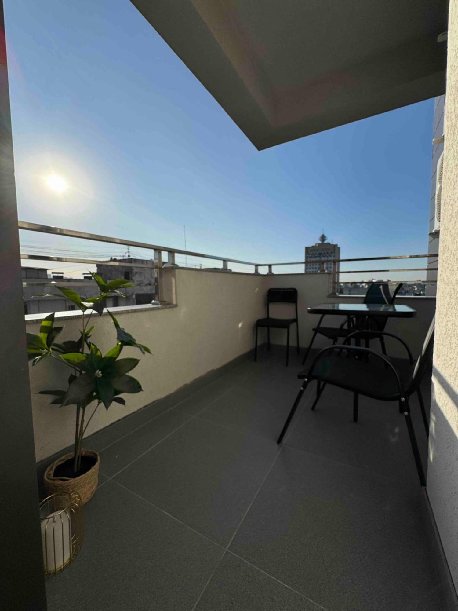 Rentnow Modern Business Apartment With 3 Bedrooms In Centre Кишинёв Экстерьер фото