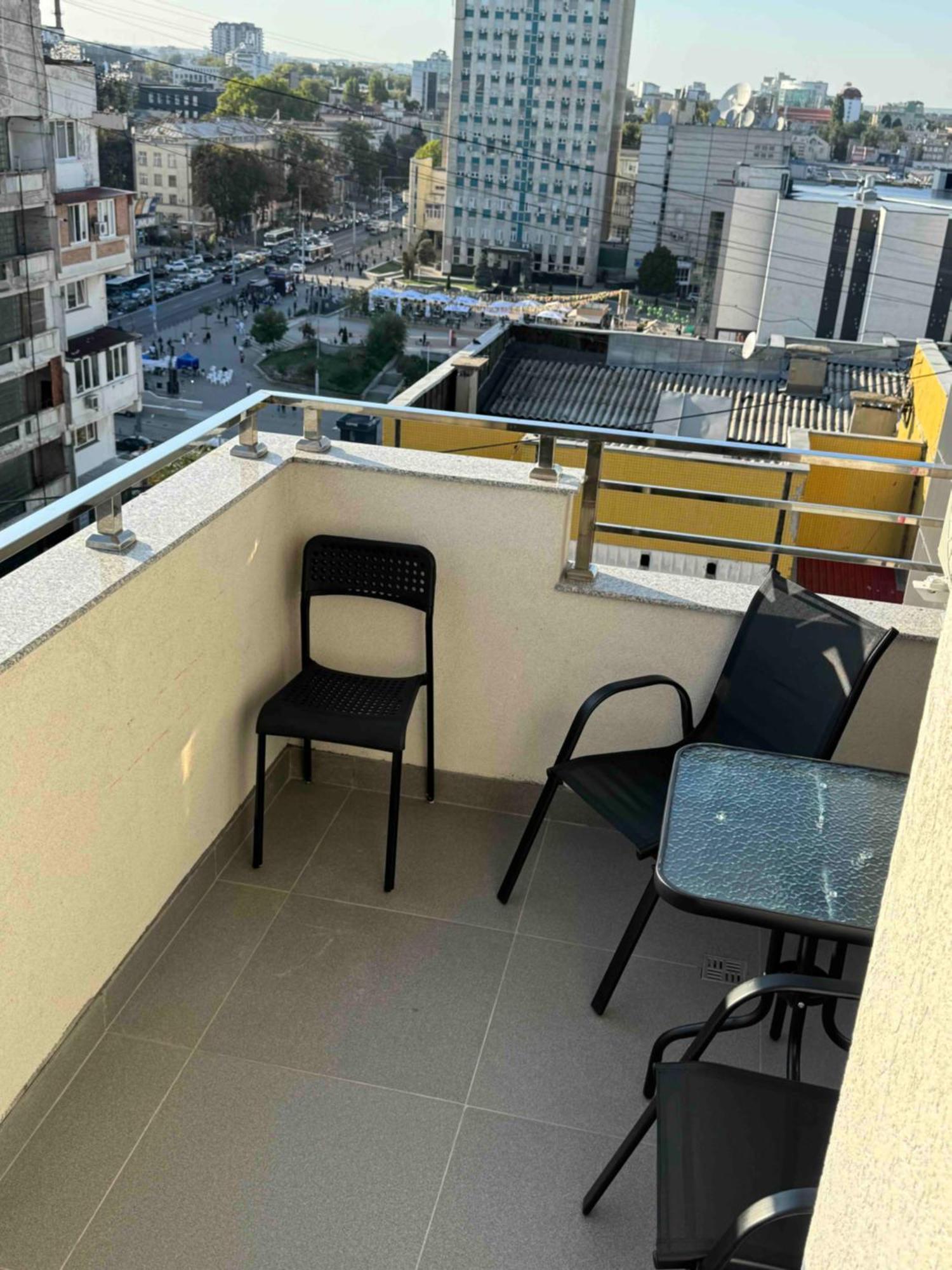 Rentnow Modern Business Apartment With 3 Bedrooms In Centre Кишинёв Экстерьер фото